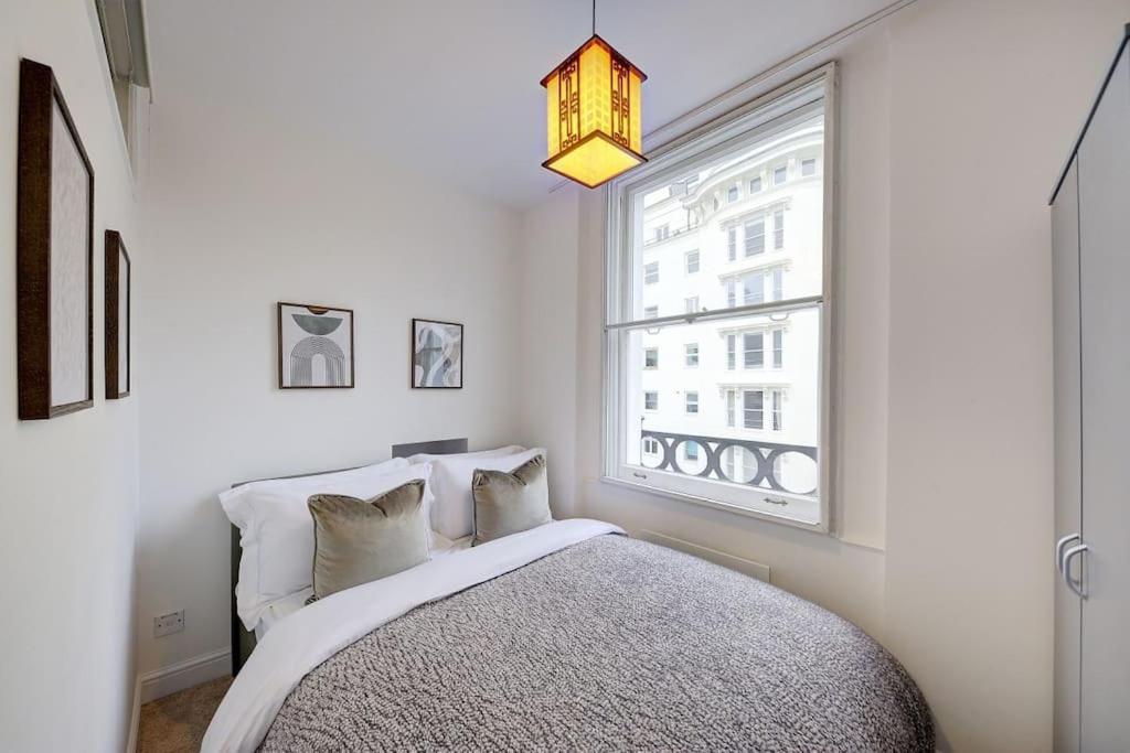 Stunning Hyde Park Apartment 런던 외부 사진